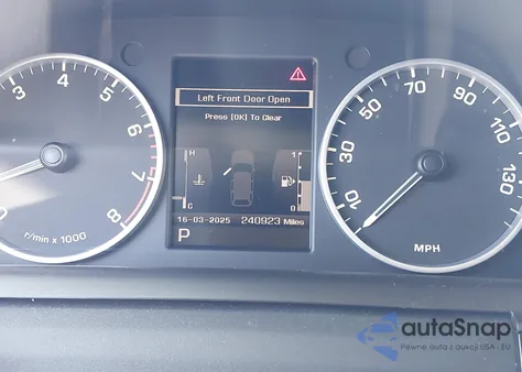 2011 Land Rover Range Rover Sport Hse z USA, uszkodzony, nr VIN SALSF2D44BA714655